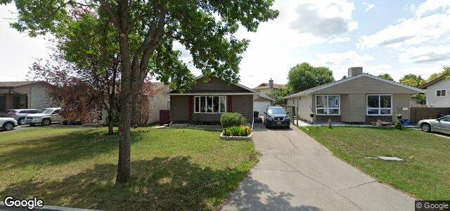 131 Petriw Bay（加拿大曼尼托巴省溫尼伯市）房屋照片