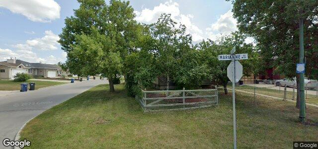 2 Valewood Crescent（加拿大曼尼托巴省溫尼伯市）房屋照片