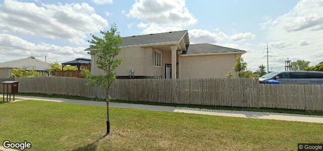 Larawan ng 2535 King Edward Street sa Winnipeg, Manitoba