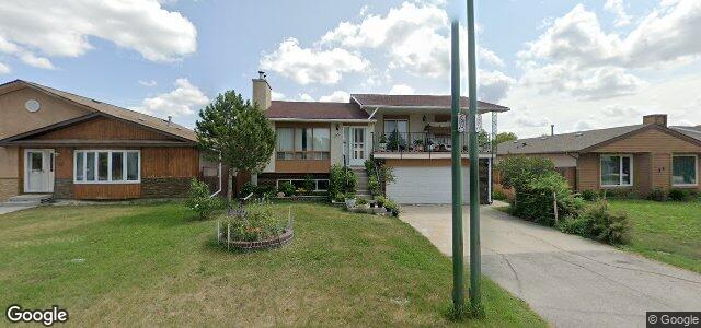 30 Valewood Crescent（加拿大曼尼托巴省溫尼伯市）房屋照片