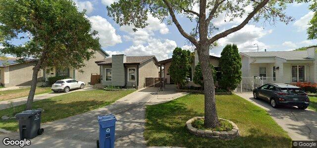 Photo of 75 Petriw Bay in Winnipeg, Manitoba