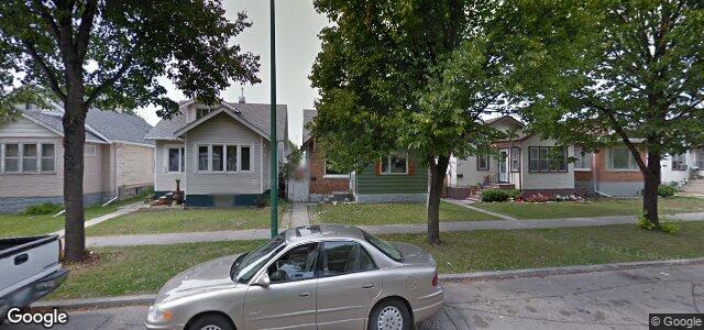 Larawan ng 412 Garlies Street sa Winnipeg, Manitoba