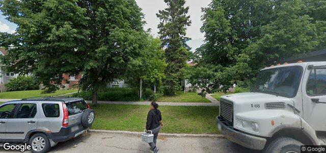 675 Church Avenue（加拿大曼尼托巴省溫尼伯市）房屋照片