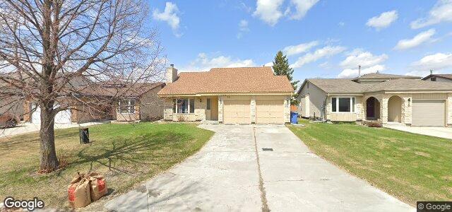 Larawan ng 10 Leger Crescent sa Winnipeg, Manitoba