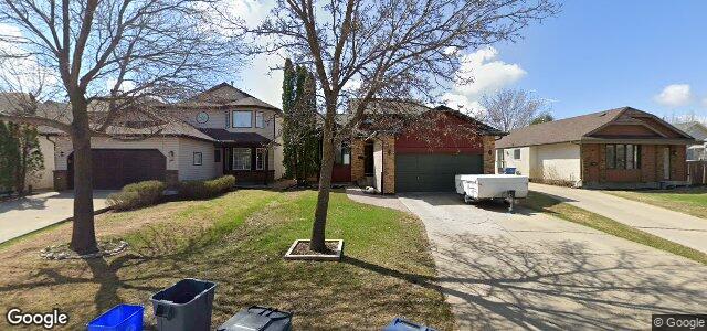 16 Peres Oblats Drive（加拿大曼尼托巴省溫尼伯市）房屋照片