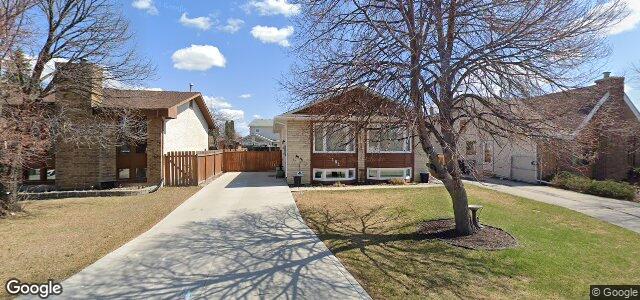 181 Charbonneau Crescent（加拿大曼尼托巴省溫尼伯市）房屋照片