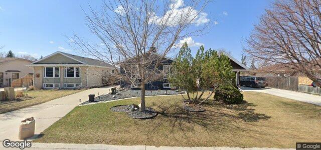 182 Charbonneau Crescent（加拿大曼尼托巴省溫尼伯市）房屋照片