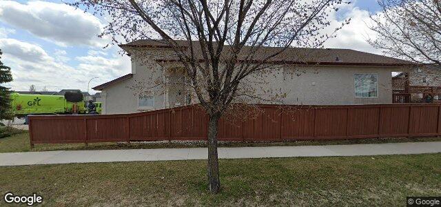 Larawan ng 2 Evelyne Reese Boulevard sa Winnipeg, Manitoba