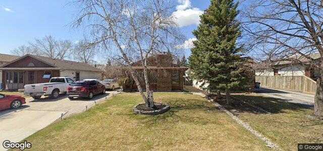 202 Charbonneau Crescent（加拿大曼尼托巴省溫尼伯市）房屋照片