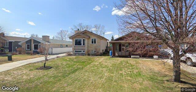 210 Charbonneau Crescent（加拿大曼尼托巴省溫尼伯市）房屋照片