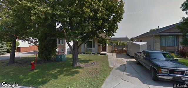 213 Charbonneau Crescent（加拿大曼尼托巴省溫尼伯市）房屋照片