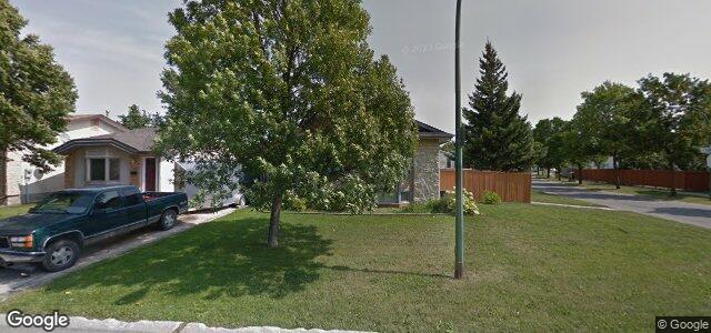 217 Charbonneau Crescent（加拿大曼尼托巴省溫尼伯市）房屋照片