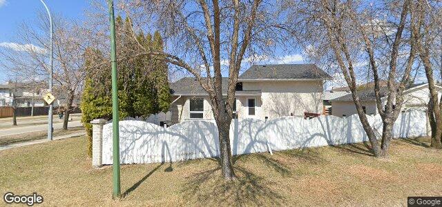 221 Island Shore Boulevard（加拿大曼尼托巴省溫尼伯市）房屋照片