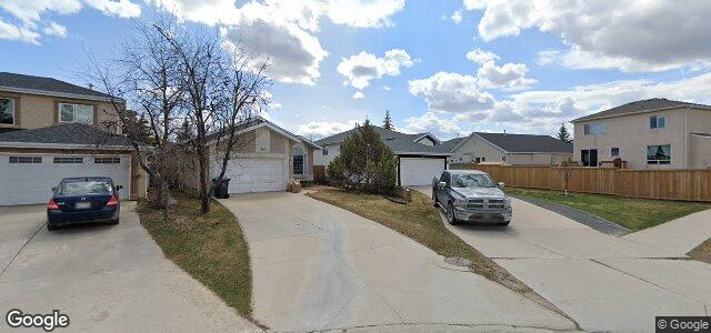 307 De La Seigneurie Boulevard（加拿大曼尼托巴省溫尼伯市）房屋照片