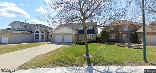 Photo of 38 Waterfront Road in Winnipeg, Manitoba