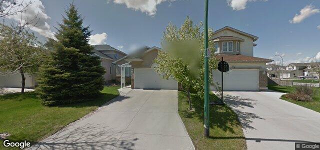 Photo of 6 Lessard Place in Winnipeg, Manitoba