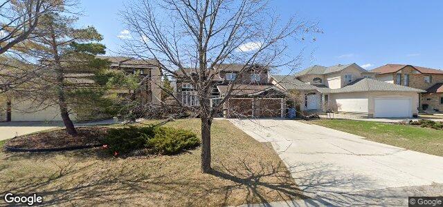 77 Surfside Crescent（加拿大曼尼托巴省温尼伯市）房屋照片