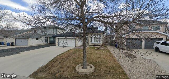 Photo of 96 De Caigny Cove in Winnipeg, Manitoba