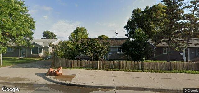 2211 Ness Avenue（加拿大曼尼托巴省溫尼伯市）房屋照片