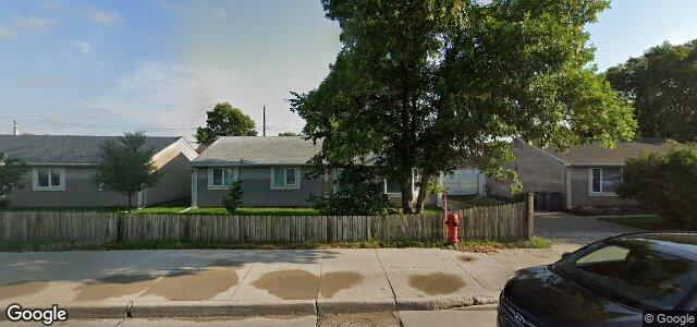 2215 Ness Avenue（加拿大曼尼托巴省溫尼伯市）房屋照片