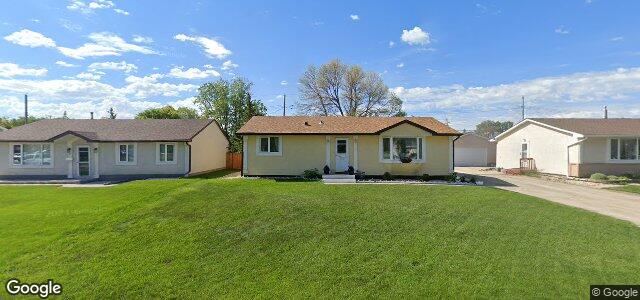 Larawan ng 26 Braintree Crescent sa Winnipeg, Manitoba
