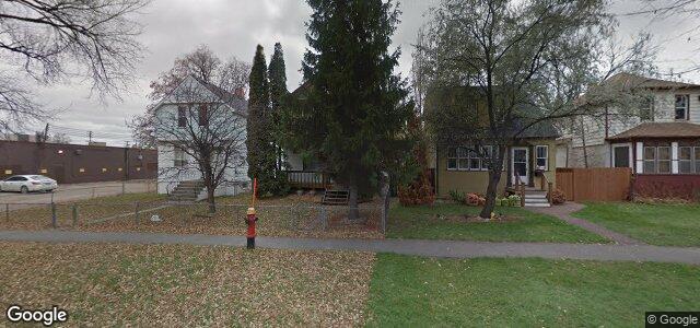 224 Burrin Avenue（加拿大曼尼托巴省溫尼伯市）房屋照片