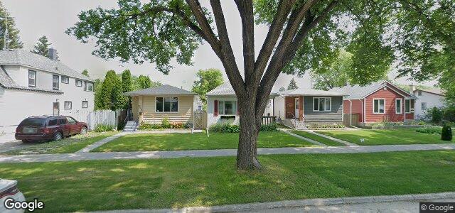 Photo of 323 Semple Avenue in Winnipeg, Manitoba