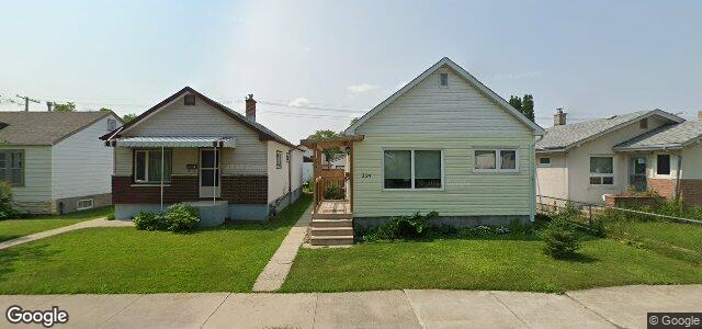 Photo of 334 Kilbride Avenue in Winnipeg, Manitoba