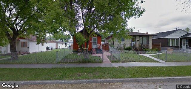 389 Kilbride Avenue（加拿大曼尼托巴省溫尼伯市）房屋照片