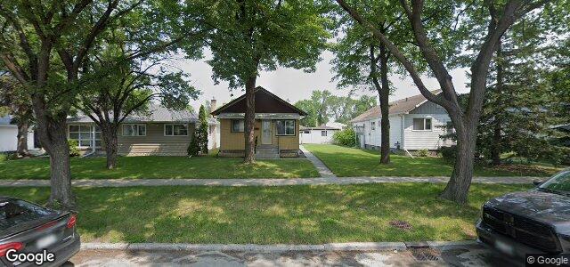 Photo of 423 Perth Avenue in Winnipeg, Manitoba