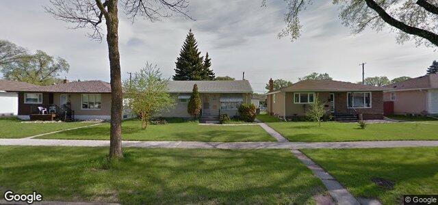 Larawan ng 451 Semple Avenue sa Winnipeg, Manitoba