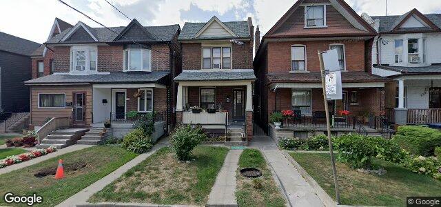 Photo of 526 Perth Avenue in Winnipeg, Manitoba