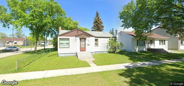 Larawan ng 569 Seven Oaks Avenue sa Winnipeg, Manitoba
