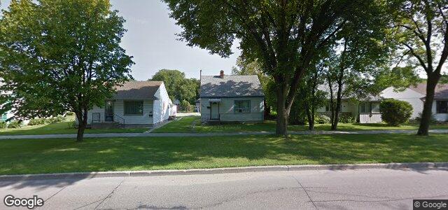 215 Regent Avenue E（加拿大曼尼托巴省溫尼伯市）房屋照片