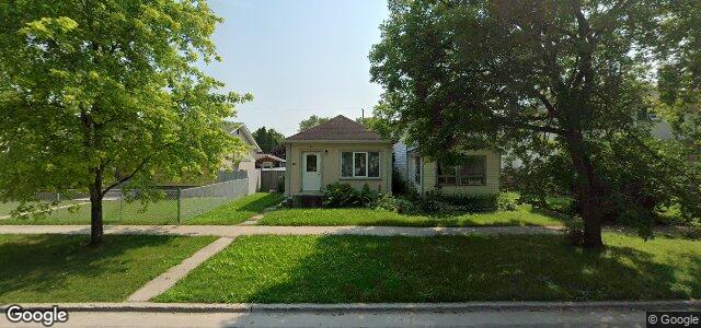 Larawan ng 424 Whittier Avenue E sa Winnipeg, Manitoba