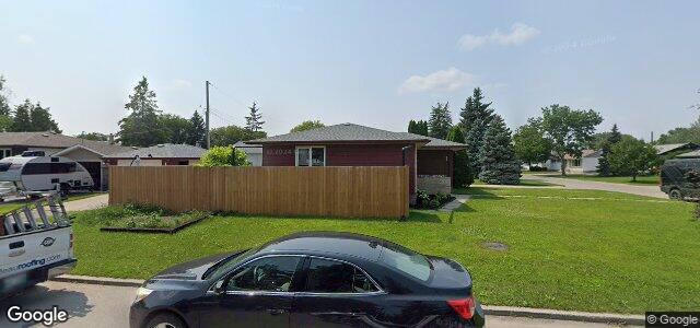 Larawan ng 1 Blue Heron Crescent sa Winnipeg, Manitoba