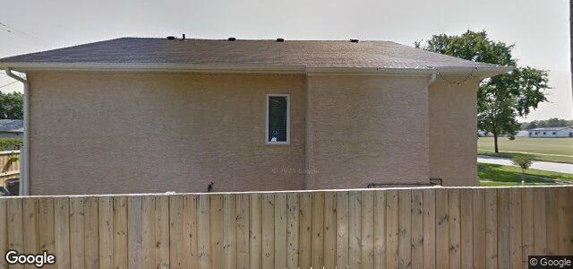 109 Thom Avenue E（加拿大曼尼托巴省溫尼伯市）房屋照片