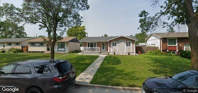 325 Thom Avenue E（加拿大曼尼托巴省溫尼伯市）房屋照片