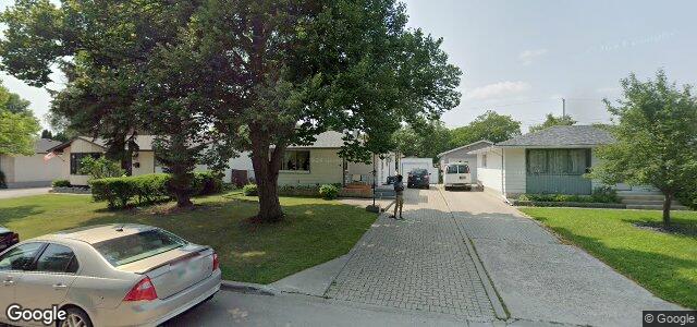 35 Laurentia Bay（加拿大曼尼托巴省溫尼伯市）房屋照片