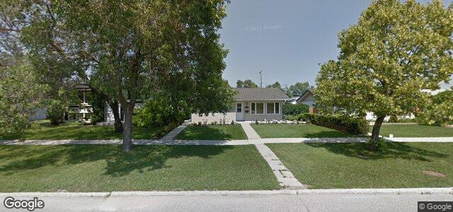 585 Mcmeans Avenue E（加拿大曼尼托巴省溫尼伯市）房屋照片