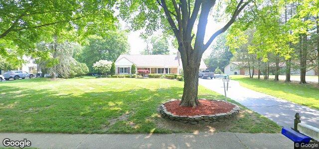 Larawan ng 6 Colonial Court sa Winnipeg, Manitoba