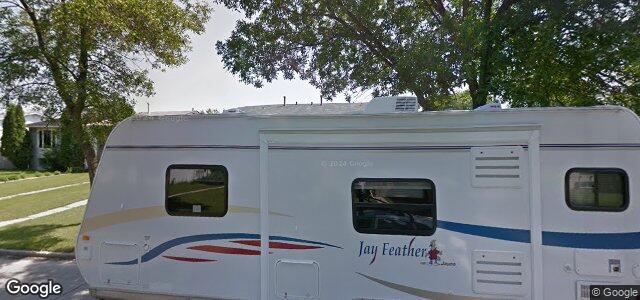 881 Wayoata Street（加拿大曼尼托巴省溫尼伯市）房屋照片