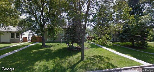 893 Wayoata Street（加拿大曼尼托巴省溫尼伯市）房屋照片