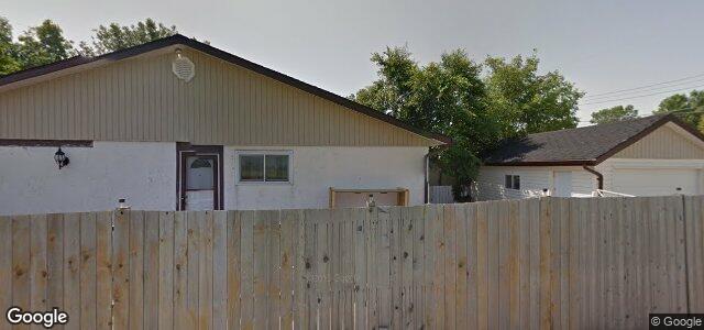 902 Wayoata Street（加拿大曼尼托巴省溫尼伯市）房屋照片