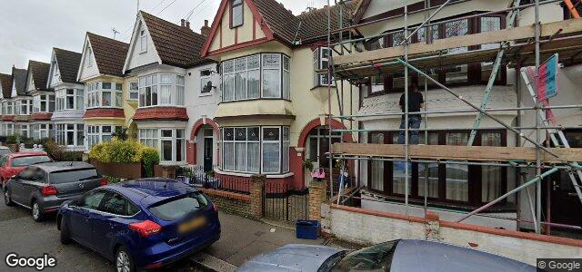 Larawan ng 111 Leighton Avenue sa Winnipeg, Manitoba