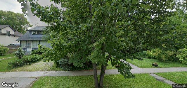 130 Helmsdale Avenue（加拿大曼尼托巴省溫尼伯市）房屋照片