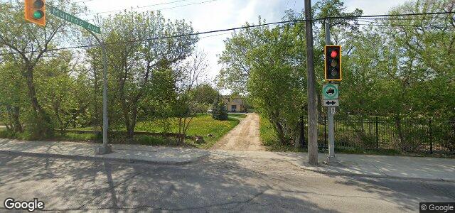 526 Henderson Highway（加拿大曼尼托巴省溫尼伯市）房屋照片