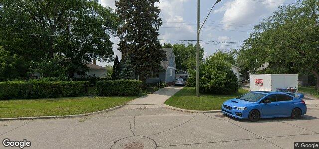 Photo of 682 Kildonan Drive in Winnipeg, Manitoba