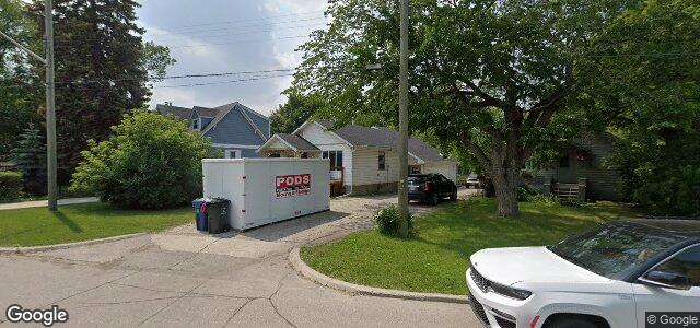 692 Kildonan Drive（加拿大曼尼托巴省溫尼伯市）房屋照片