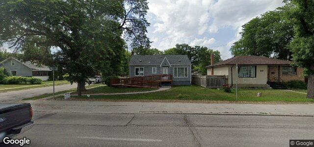 Photo of 876 Henderson Highway in Winnipeg, Manitoba